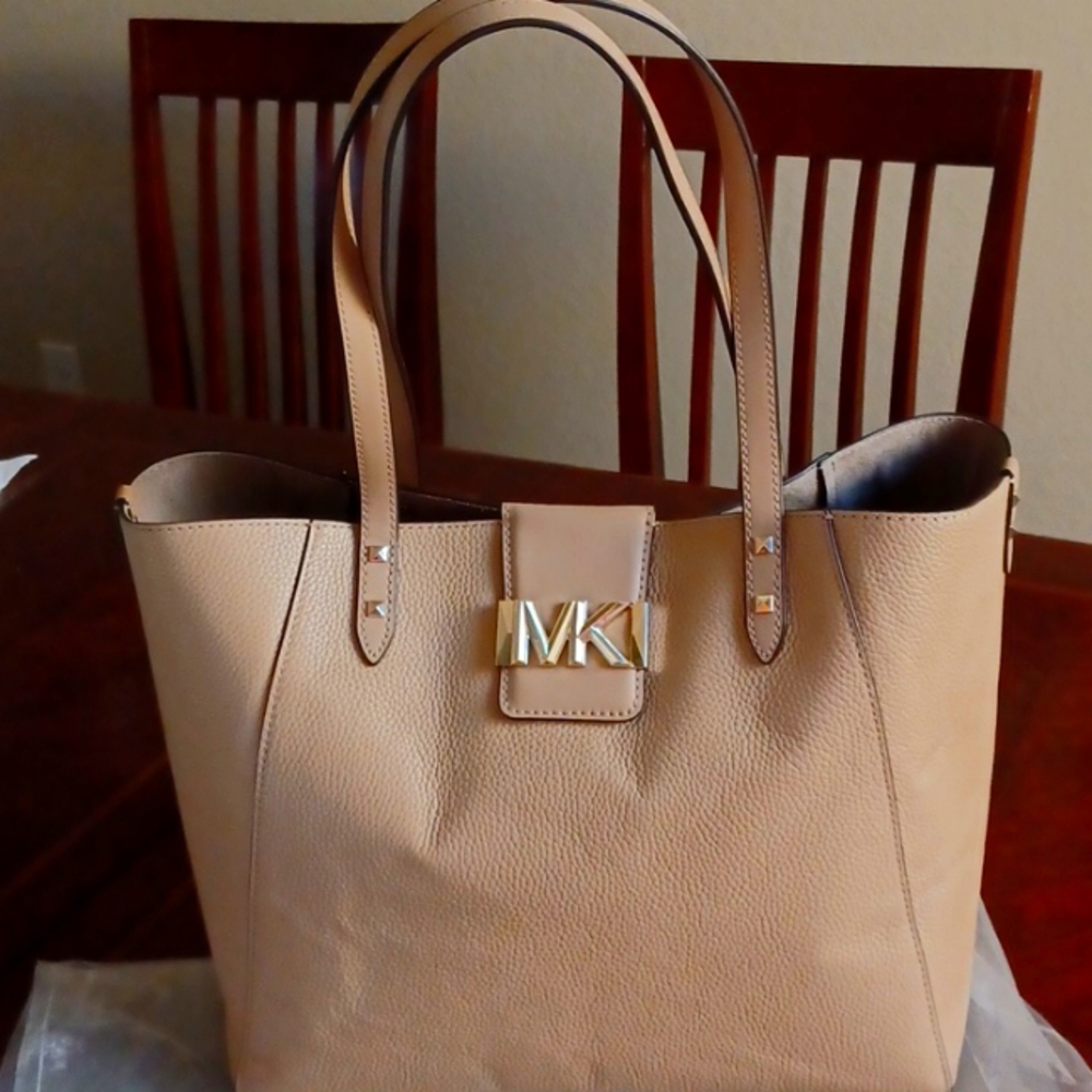 Women's Handbag